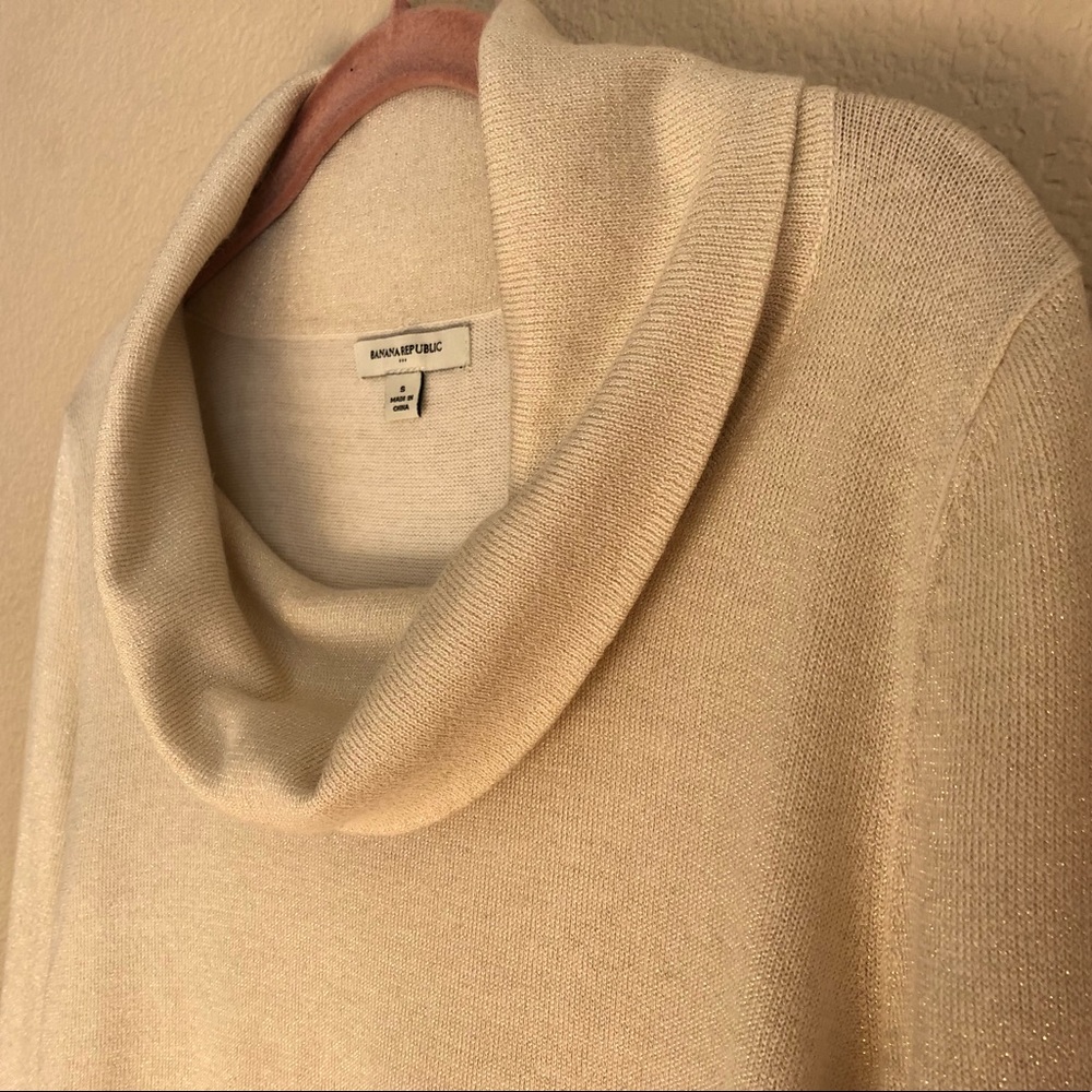 Banana Republic Sweater Ivory/Gold Funnel Cowl Nec